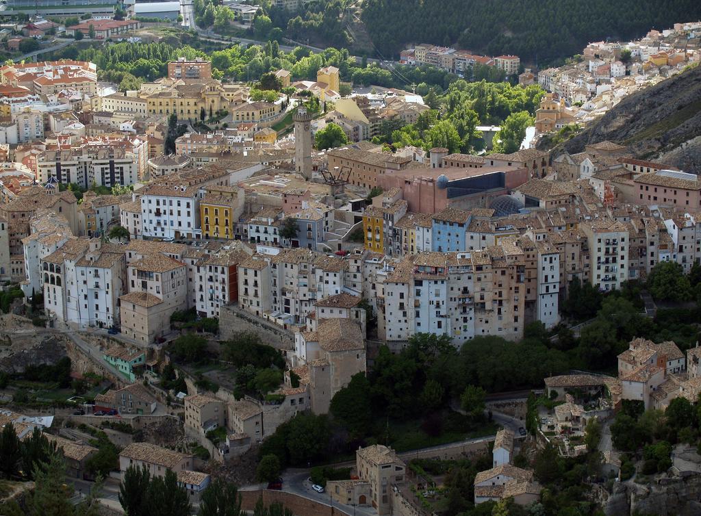 Apartamentos Casas Colgadas Cuenca  Bilik gambar